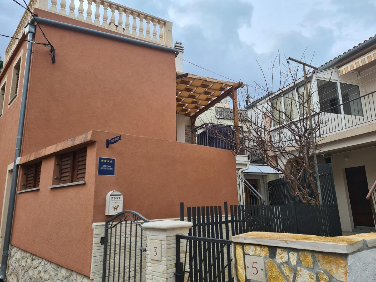La Corte Di Kate Biograd Na Moru Buitenkant foto
